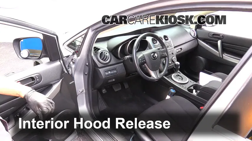 2011 Mazda CX-7 Sport 2.5L 4 Cyl. Capot